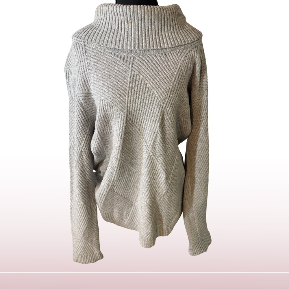 Cozy Gray Turtleneck Sweater
